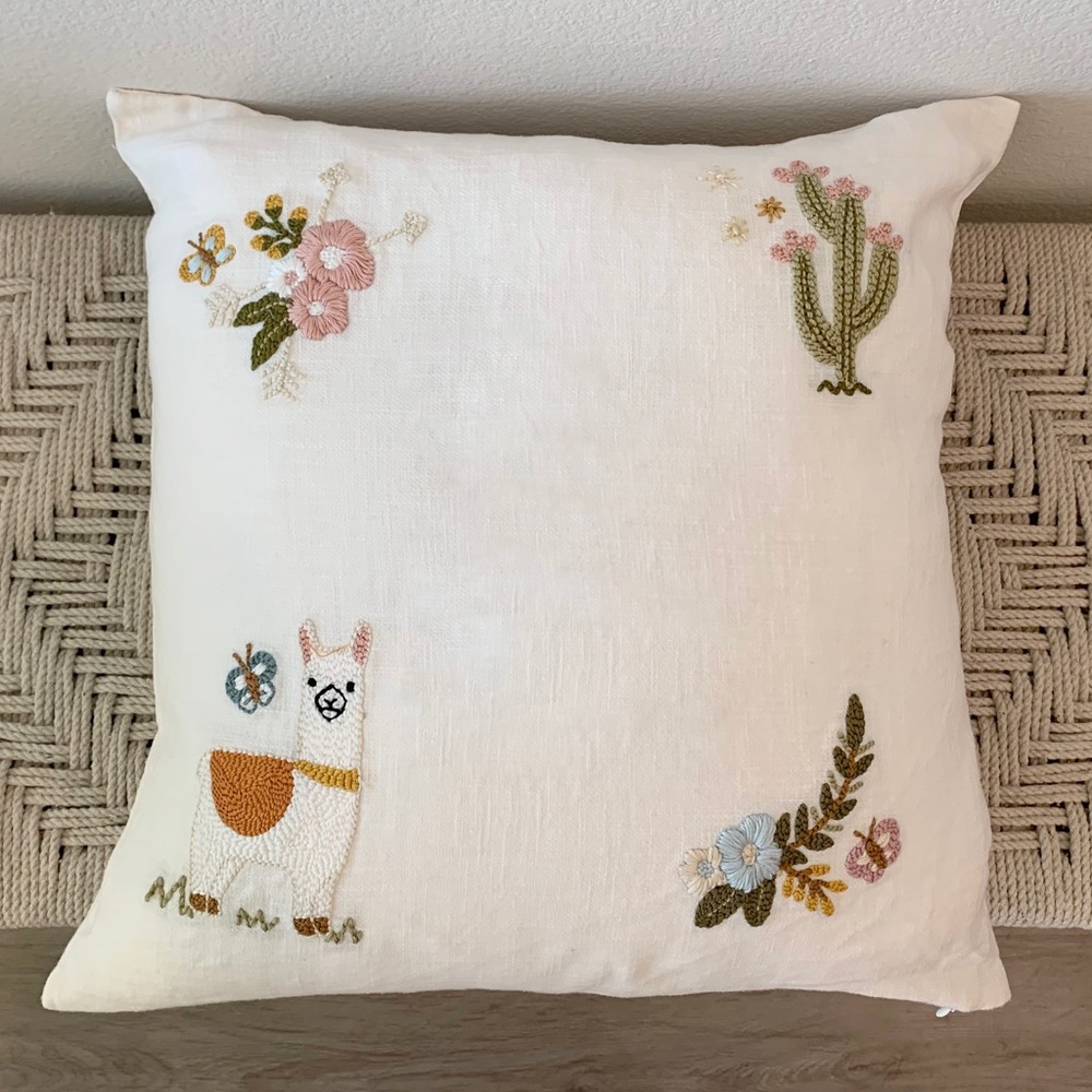 [MADE-TO-ORDER] Punch Needle Hand Embroidered Name Pillow Cover-100% Linen